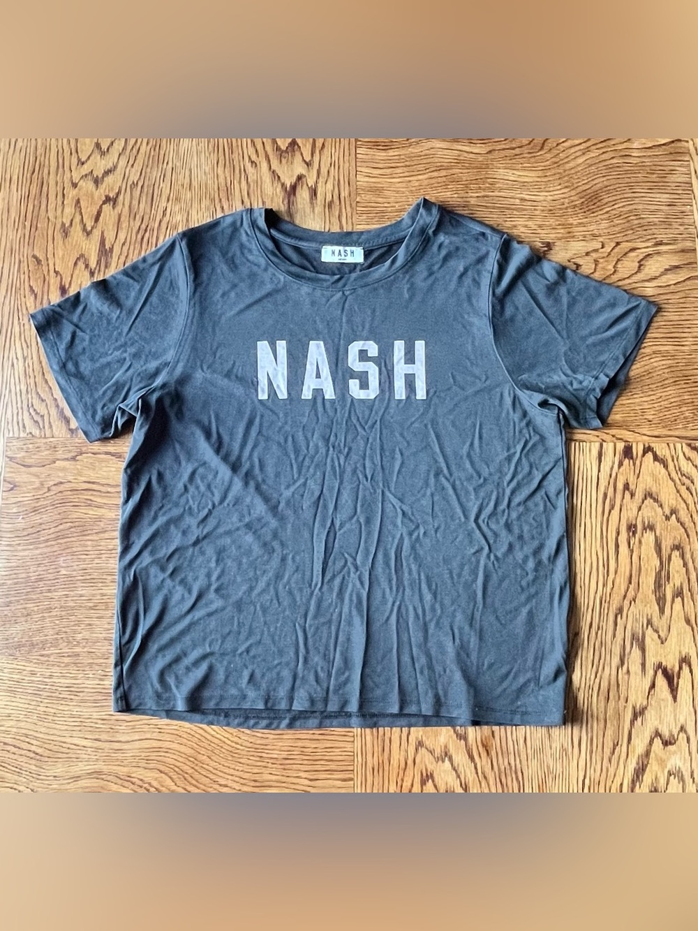 NASH Athletic Blend Tee in Charcoal Women’s Size Medium
